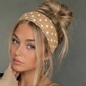 ヘアバンド ヘアターバン カチューシャ レディース ヘアアクセサリー ドット 痛くない 髪留め 可愛い おしゃれ 洗顔 スポーツ 汗止め 大人 （ベージュ）