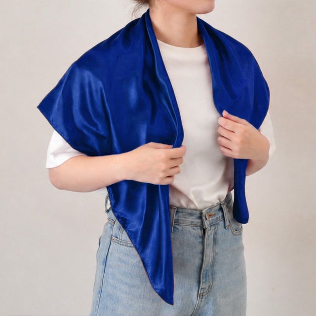 スカーフ 大判 90×90 正方形 バンダナ ストール レディース メンズ 体育祭 文化祭 コスプレ 衣装 仮装 ダンス 推し活 スカート （ロイヤルブルー）