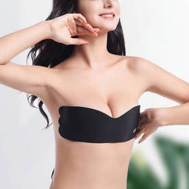 ヌードブラ ヌーブラジャー レディース ブラジャー 盛れる 下着 インナー シームレス 自己接着ブラ 密着 谷間 メイク ストラップレス ベージュ （ブラック）