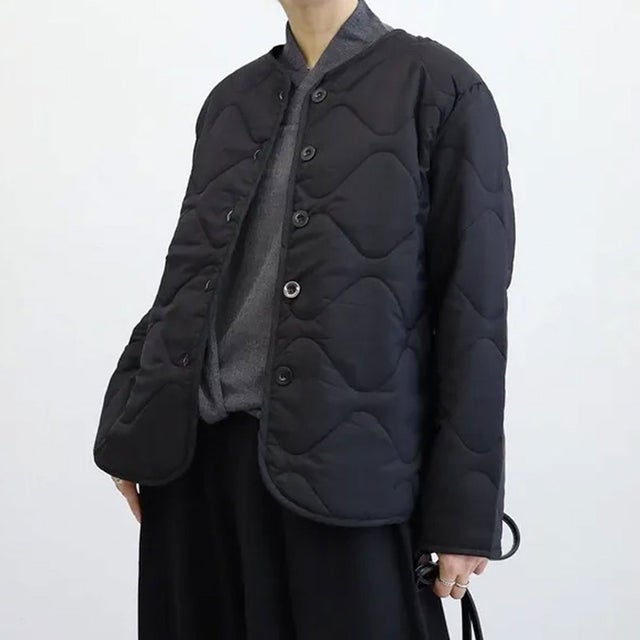 キルティング ジャケット レディース 秋 冬 中綿 あったか 羽織り 長袖 薄手 前開き ノーカラー ブルゾン アウター 軽い 防寒 暖かい （ブラック）