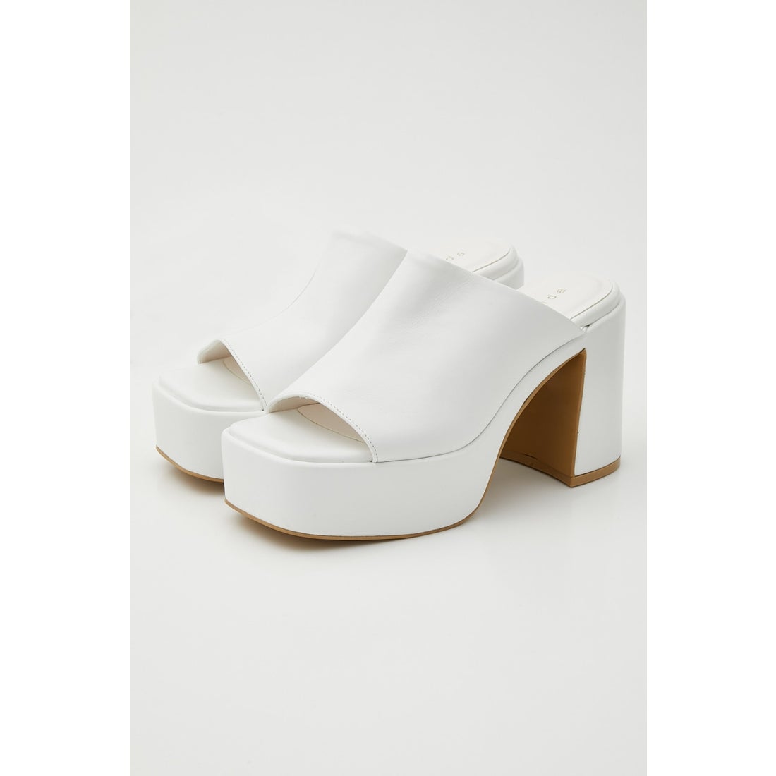 rienda ボリュームプラットフォームサンダル WHT -ファッション通販