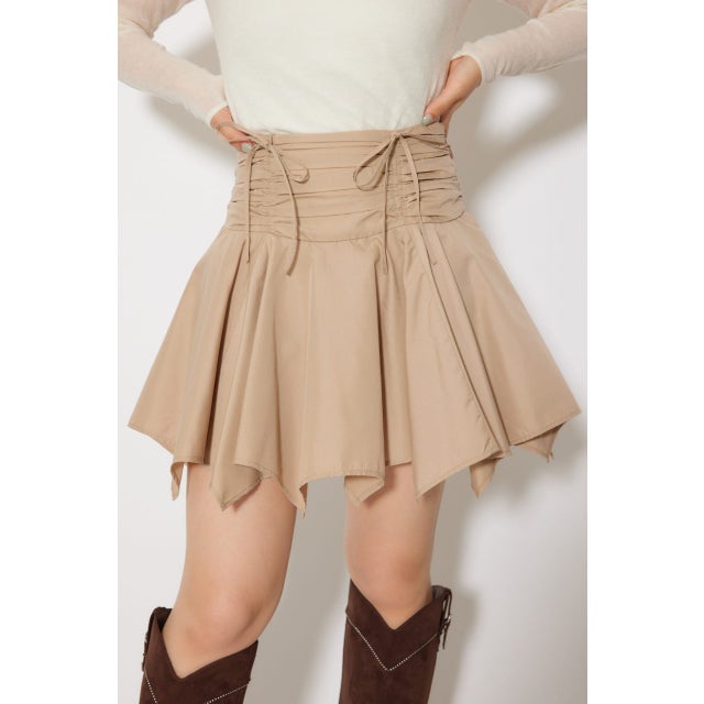 イレヘムミニスコートショートパンツ BEG