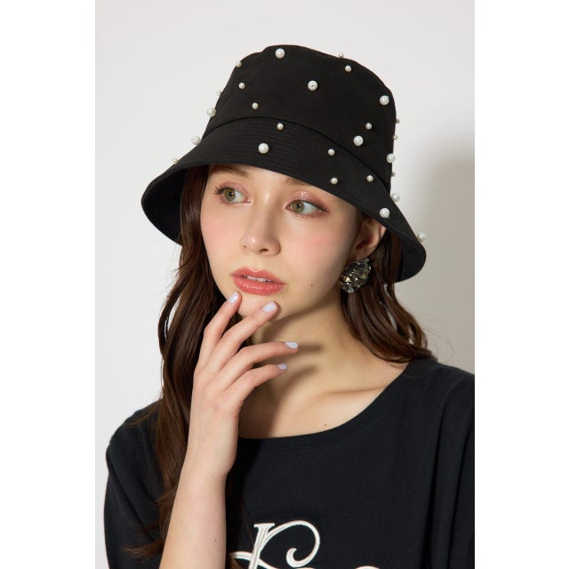 フェイクパールバケットハット BLK