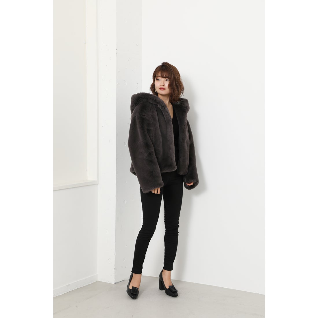 リエンダ rienda Faux Fur Hoodie Short CT （ライトベージュ） -靴
