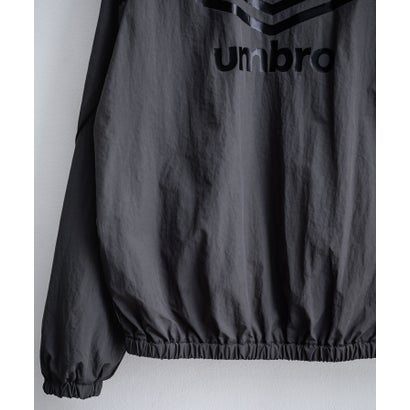 UMBRO アンブロ ナイロンジャケット トラックジャケット メンズ レディース ブルゾン ライトアウター オーバーサイズ リラックス ラグラン 16393 （ブラック）｜詳細画像