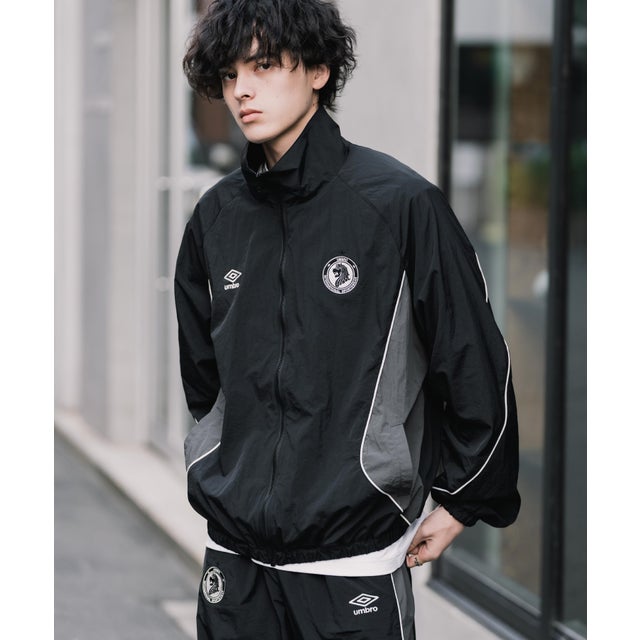 UMBRO アンブロ ナイロンジャケット トラックジャケット メンズ レディース ブルゾン ライトアウター オーバーサイズ リラックス ラグラン 16393 （ブラック）