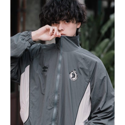UMBRO アンブロ ナイロンジャケット トラックジャケット メンズ レディース ブルゾン ライトアウター オーバーサイズ リラックス ラグラン 16393 （チャコール）｜詳細画像