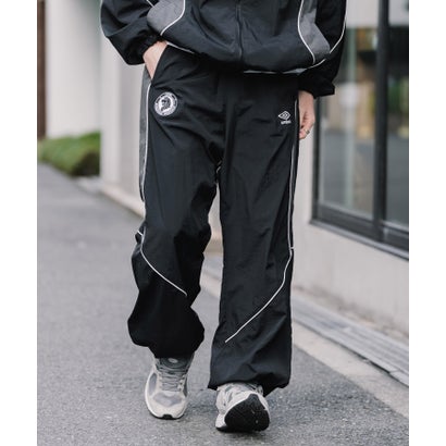 UMBRO アンブロ ナイロンパンツ トラックパンツ メンズ レディース イージー リラックス ウエストゴム 裾スピンドル パイピング 切替デザイン 16394 （ブラック）｜詳細画像