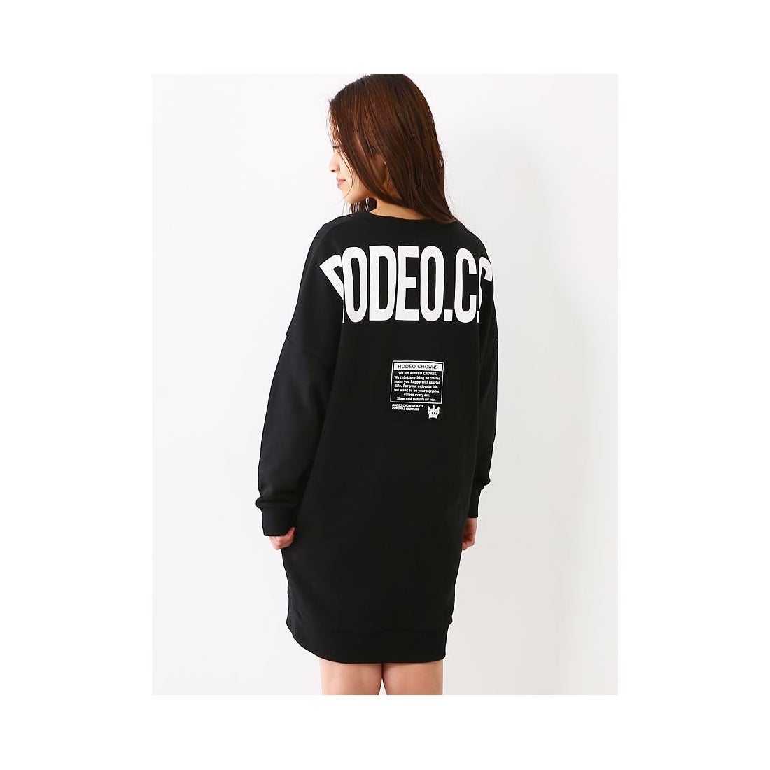 RODEO CROWNS WIDE BOWL バックパッチロゴスウェットワンピース 