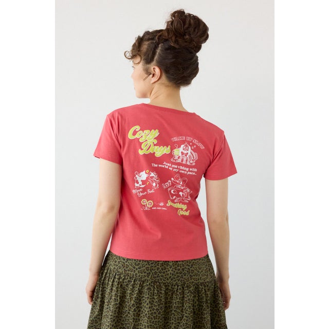 Doodle Cozy days Tシャツ RED