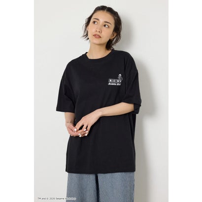 （UNISEX）(SESAMESTREET)GoodLuckTシャツ BLK｜詳細画像