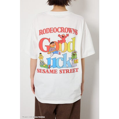 （UNISEX）(SESAMESTREET)GoodLuckTシャツ KHA｜詳細画像