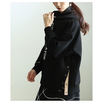 サワアラモード Sawa a la mode アシンメトリーデザインロゴパーカー （ブラック）｜詳細画像