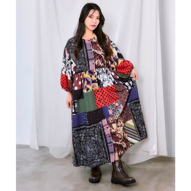 POPコラージュ総柄シャツワンピース （ブラック）