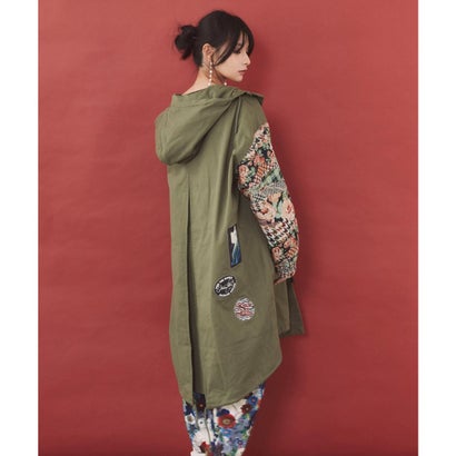 スカラー ScoLar ゴブラン切替 アップリケ刺繍コート （ブラック）｜詳細画像