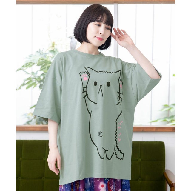
                    注射嫌いなネコとクマ先生のプリントTシャツ （グリーン）