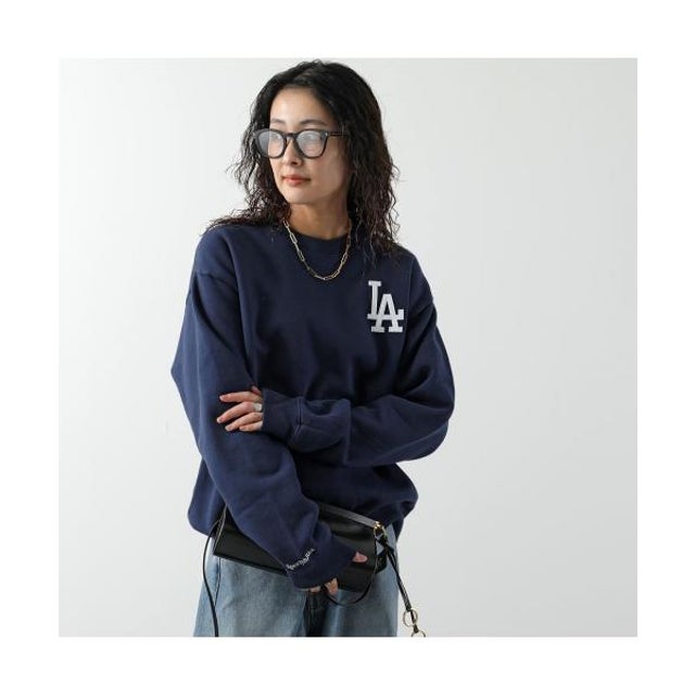 SPORTY＆RICH トレーナー LA Serif Crewneck ST098714669 （BL106/Dark-Navy/ネイビー）