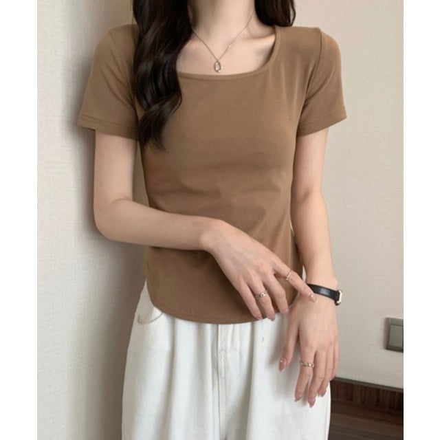【美シルエット】スクエアネックフィットTシャツ （ベージュ）