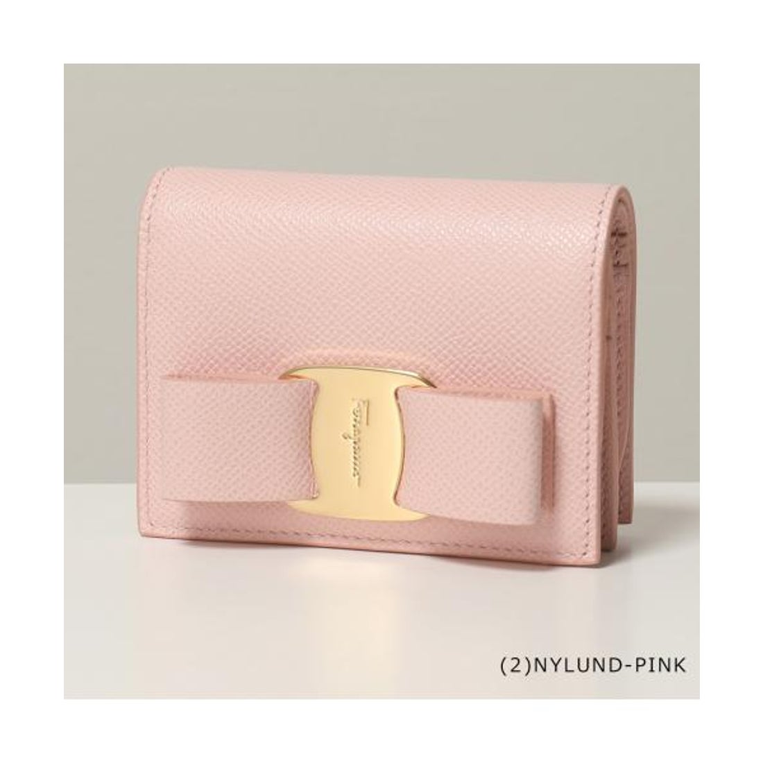 サルバトーレフェラガモ Salvatore Ferragamo SALVATORE FERRAGAMO 二