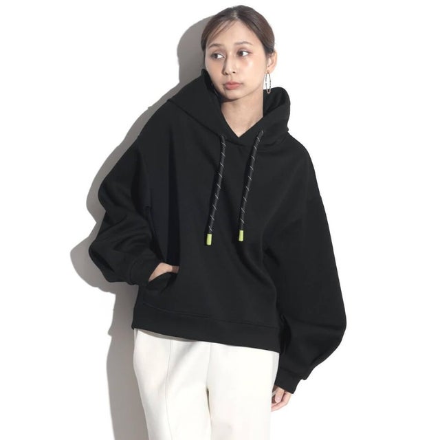 配色コードバックロゴフーディー （ブラック）