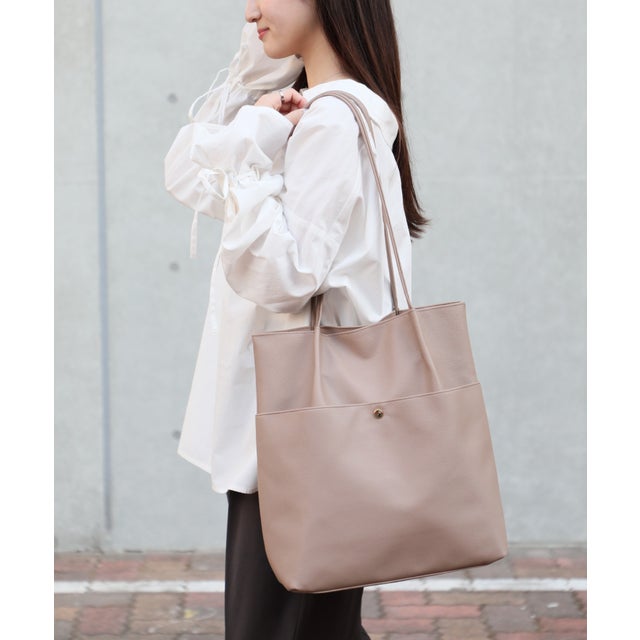 PUレザーシンプルタックA4トートバッグ SNBD （ベージュ）