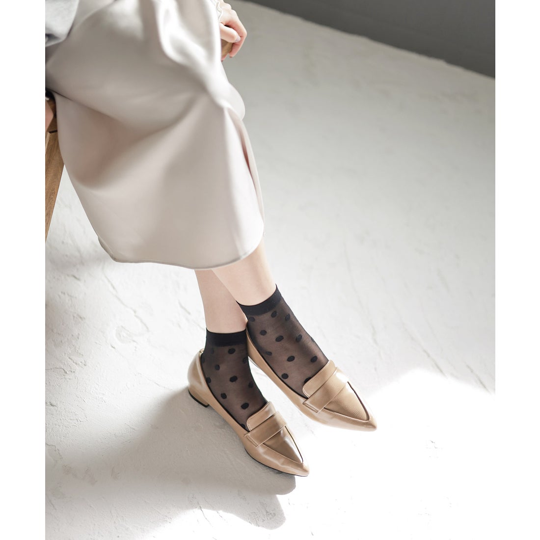 セスト SESTO ポインテッドトゥローヒールローファーパンプス （ベージュ） -靴＆ファッション通販 ロコンド〜自宅で試着、気軽に返品