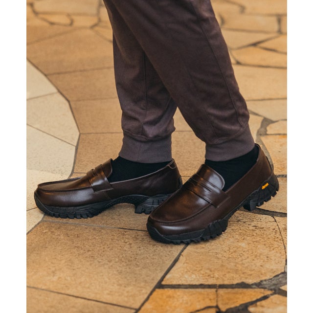 Vibram ソールレザーローファー （brown）