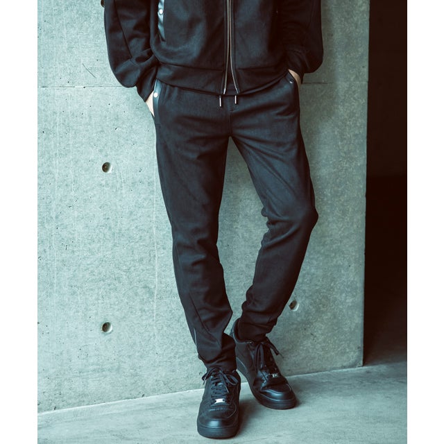 シンセティックスウェードポンチジョガーパンツ （black）