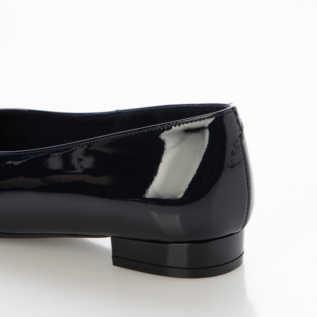 シューギャラリーオオタ SHOE GALLERY OTA エナメルフラットパンプス 