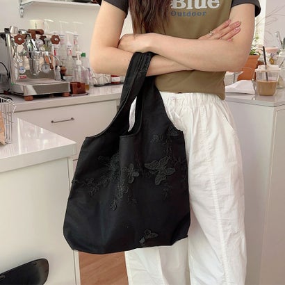 トートバッグ 蝶々 可愛い レディース ハンドバッグ カバン バッグ 大容量 刺しゅう 花柄 布 カバントート 手提げ （ブラック）｜詳細画像