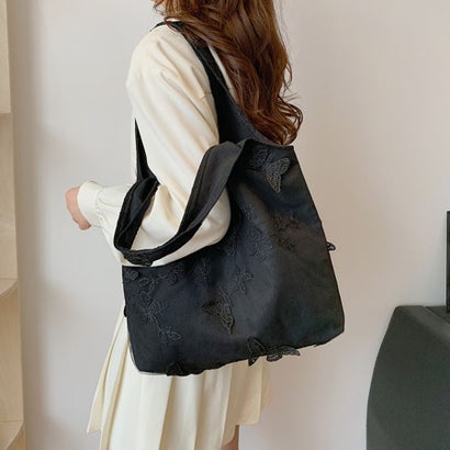 トートバッグ 蝶々 可愛い レディース ハンドバッグ カバン バッグ 大容量 刺しゅう 花柄 布 カバントート 手提げ （ブラック）｜詳細画像