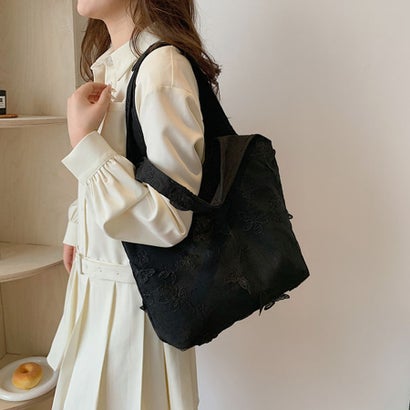 トートバッグ 蝶々 可愛い レディース ハンドバッグ カバン バッグ 大容量 刺しゅう 花柄 布 カバントート 手提げ （ブラック）｜詳細画像
