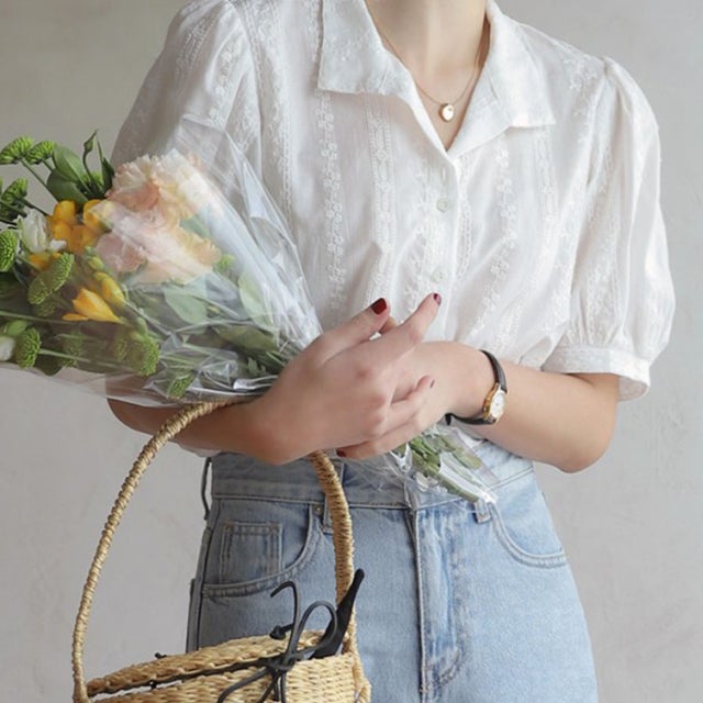 ブラウストップス 半袖 花柄刺繍ブラウス 体型カバー 立体感 薄手 無地 Tシャツ レディース トップス カットソー おしゃれ 通勤 大人可愛い カジュアル （はな）