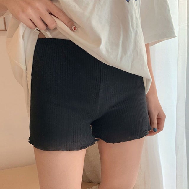 ペチパンツ レース ペチコート パンツ インナーショーツ 無地 ボックスショーツ シームレス 下着 インナーパンツ ショートパンツ 見せパンツ シンプル 可愛い 透け防止 【返品不可商品】 （ブラック）