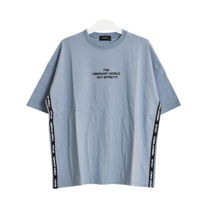 サイドテープ付きバックプリントビックTシャツ （ブラック）｜詳細画像