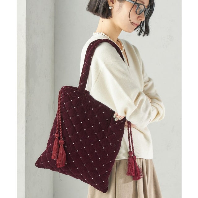《予約》【SHIPS別注】MALUS: 刺繍 ポリエステル ベロア トート （ワイン）