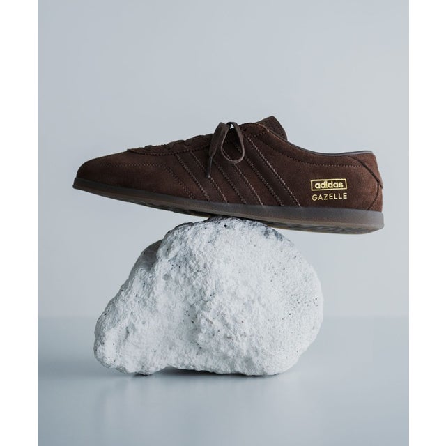 【SHIPS別注】adidas: GAZELLE LO PRO （ブラウン）