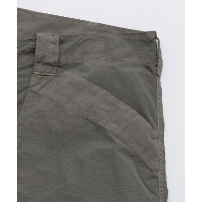 シップス SHIPS C.P.COMPANY: FLATT NYLON LOOSE PANTS （チャコールグレー）｜詳細画像