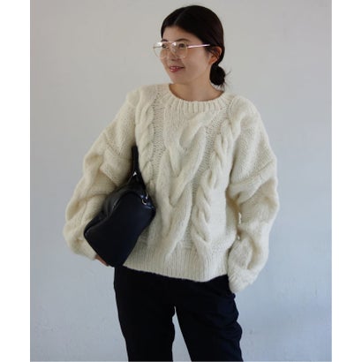 スローブ イエナ SLOBE IENA 《追加予約》+81BRANCA/ハチイチブランカ SLOBE別注 ケーブルハンドニット （ホワイト）｜詳細画像