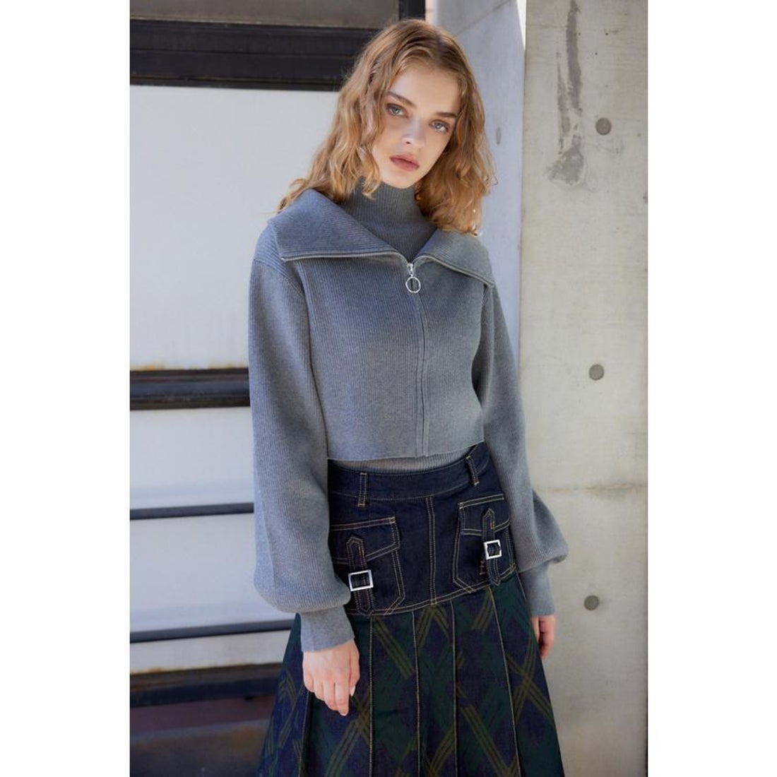スライ SLY COLLAR ZIP CROP 2P トップス （L/BLU1） - ファッション