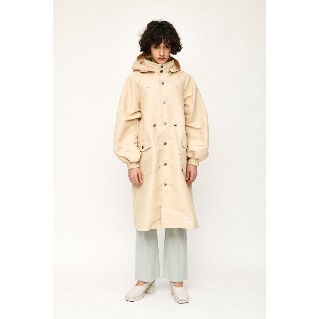 PUMA x SLY HOODED NYLON コート BEG -靴＆ファッション通販 ロコンド 