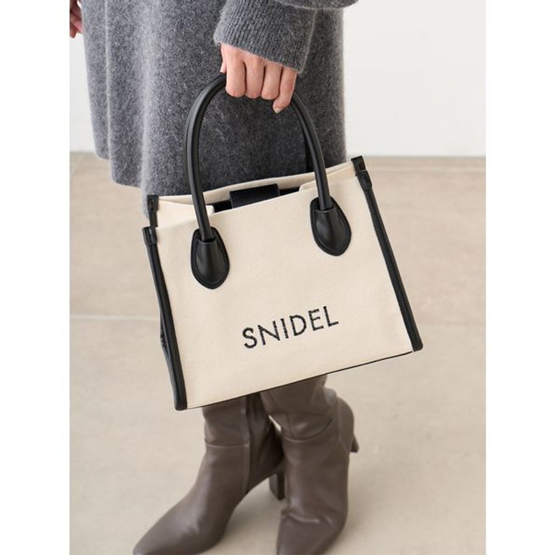 スナイデル SNIDEL ロゴバッグ （BLK） -靴＆ファッション通販