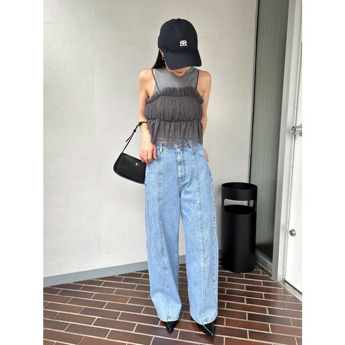 スナイデル SNIDEL コクーンディティールデニムパンツ （BLK 