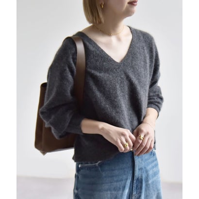 カランシエル quaranciel 《予約》〈手洗い可能〉フォックス ウール ミックス Vネック コンパクト ニット プルオーバー （ネイビー）｜詳細画像