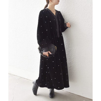 シップス エニィ SHIPS any 《追加予約》〈手洗い可能〉ポリエステル ベロア 刺繍 タック フレア ワンピース （ネイビー）｜詳細画像
