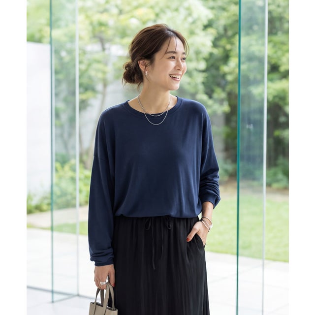 【LUXE】ゆったり柔らか綿ニット長袖Tシャツ （ネイビー）