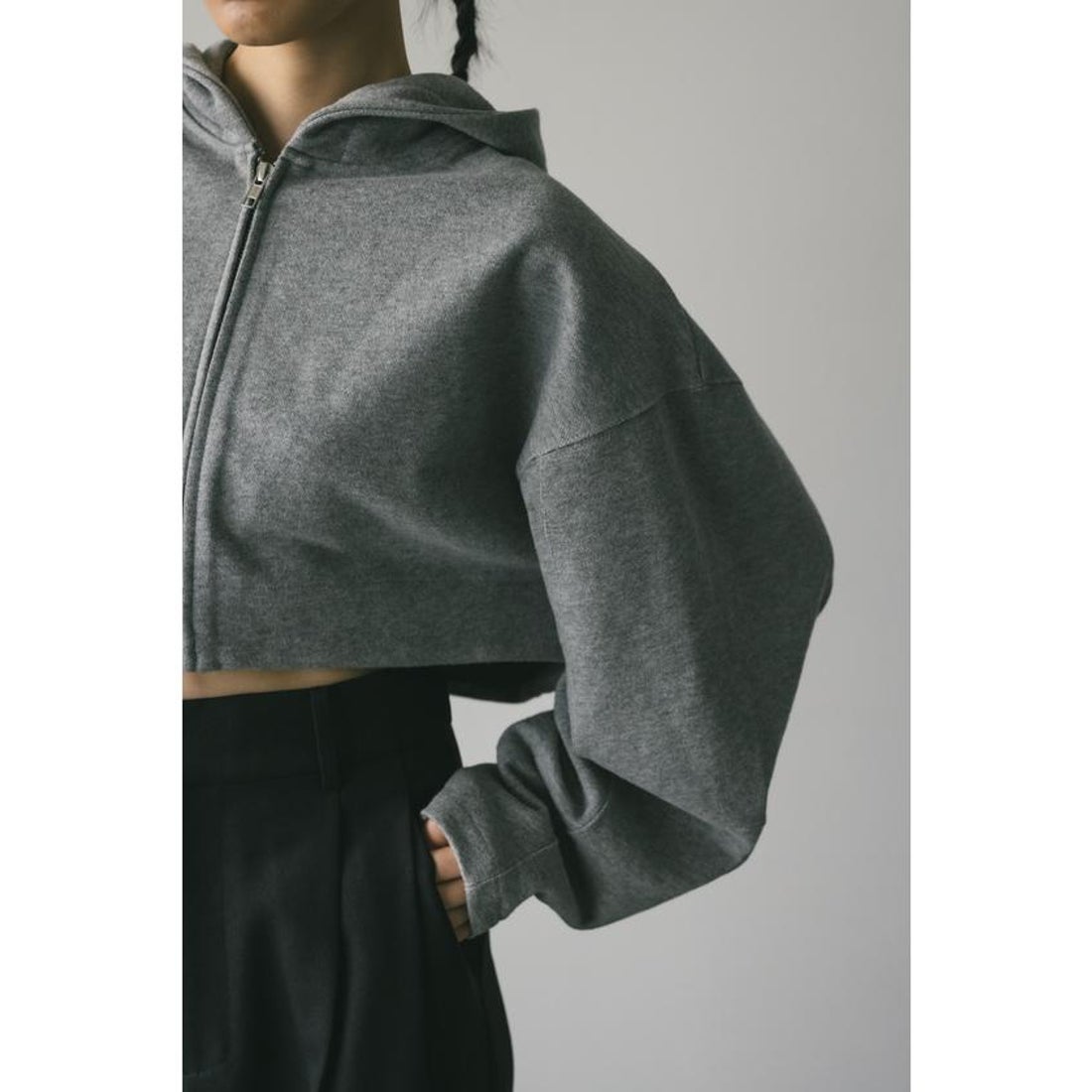 スタイルミキサー STYLEMIXER クロップドフーディー （T.GRY 