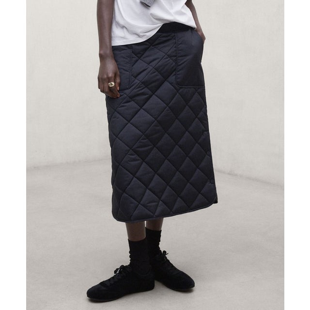 NUBI スカート / NUBI RHOMB SKIRT WOMAN （黒）