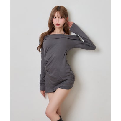 ティカ Tika オフショルダー ギャザー 長袖 トップス 可愛い 韓国 シンプル ショート丈 パンツ セットアップ （ダークグレー）｜詳細画像