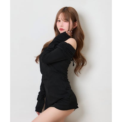 ティカ Tika オフショルダー ギャザー 長袖 トップス 可愛い 韓国 シンプル ショート丈 パンツ セットアップ （ブラック）｜詳細画像